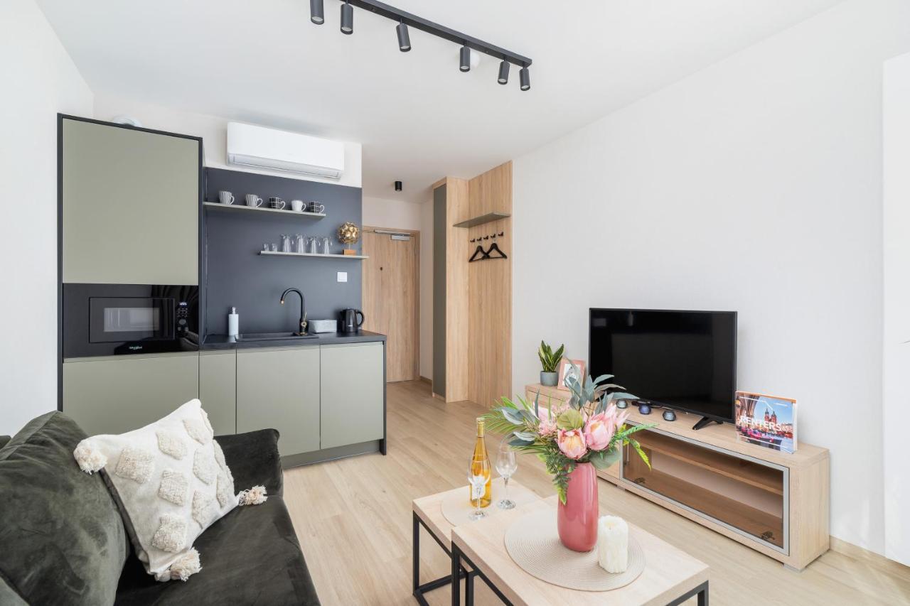 Modern Apartment Srodmiescie Krakow By Noclegi Renters Екстер'єр фото